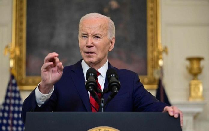Joe Biden a semnat legea care include ajutorul pentru Ucraina: "Nu ne înclinăm în fața nimănui. Asta înseamnă să fii o superputere globală"